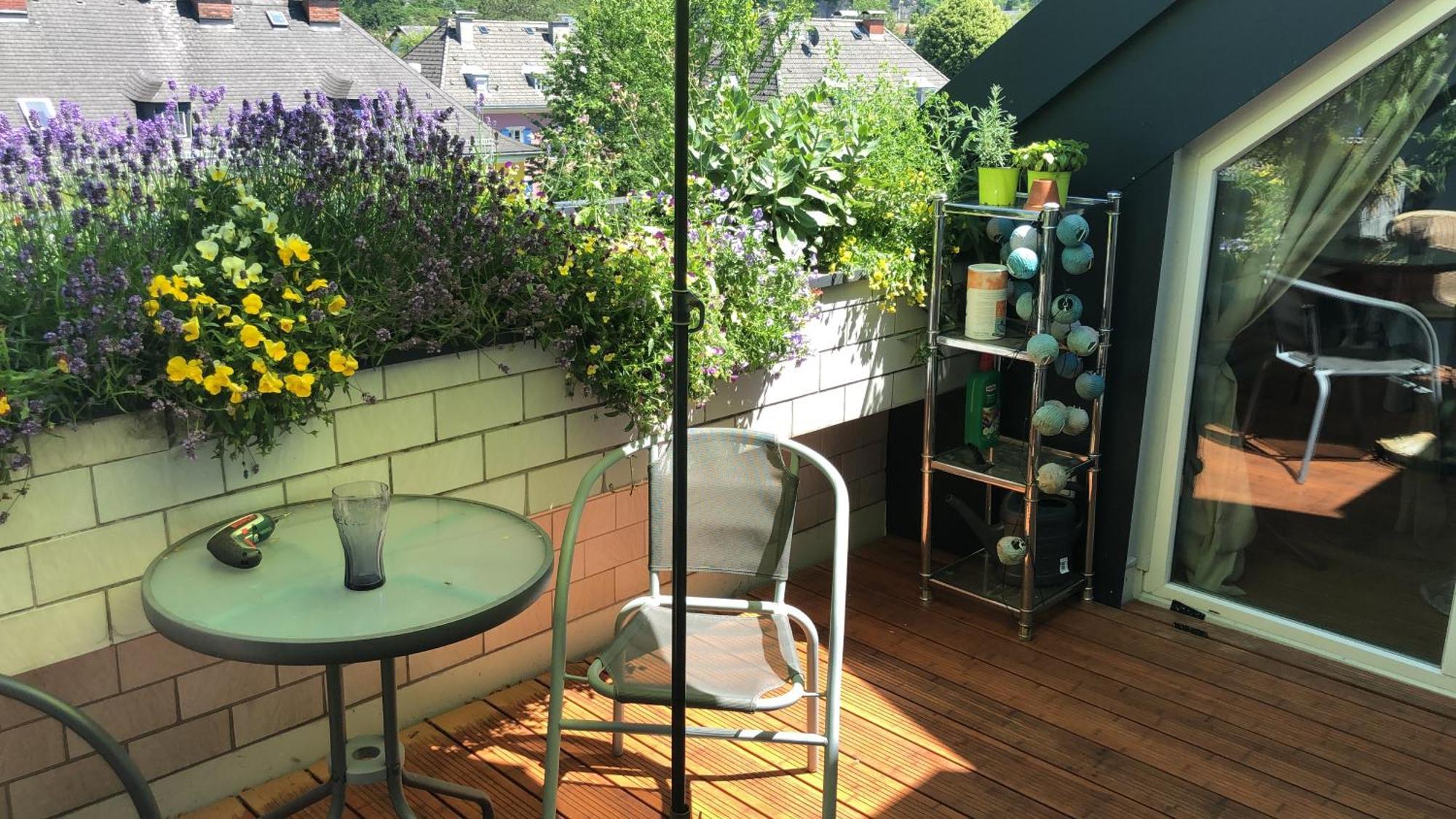 Ruhiges Apartment Mit Dachterrasse In Salzburgo Exterior foto